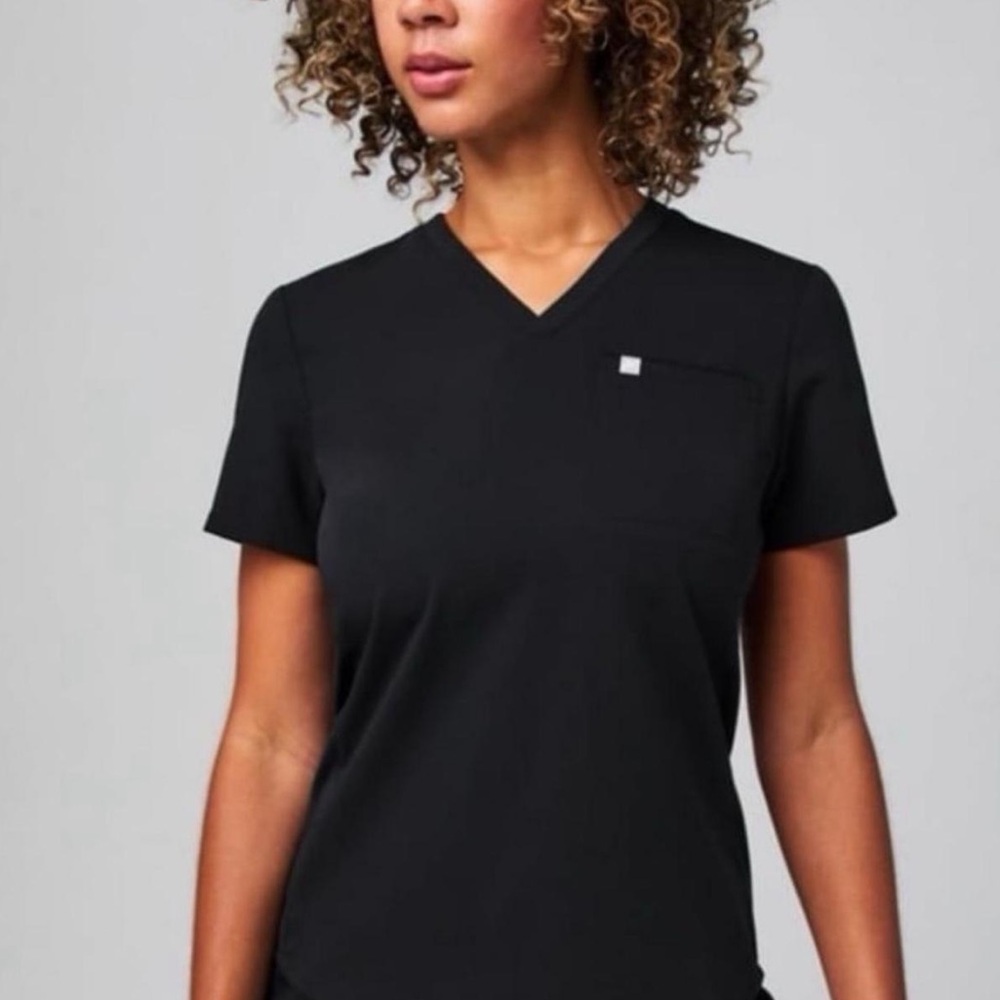 Fabletics Black scrub set